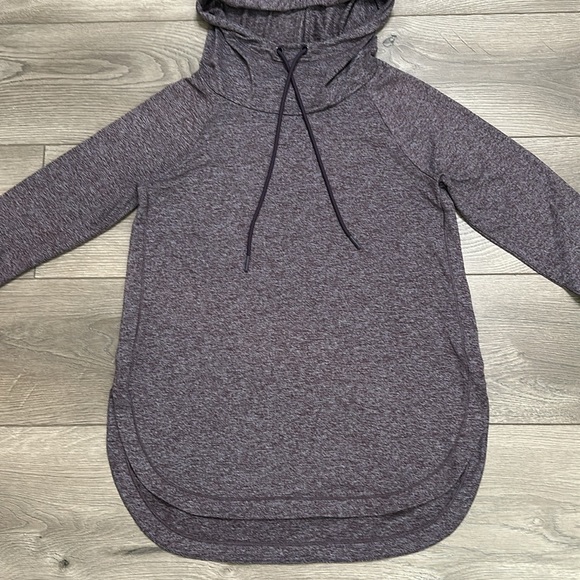 Athleta Uptempo Long Sleeve Thumbholes Hoodie Top Heather Purple Size XS - Picture 9 of 14